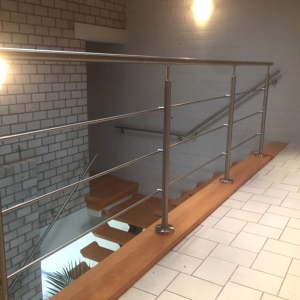 Binnen balustrade met inox staven 33