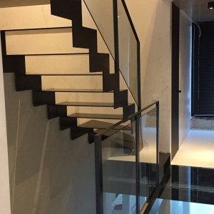 trapleuning staal en glas