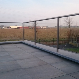 terrasafsluiting aluminium met glas