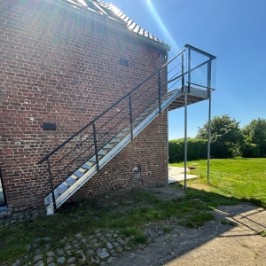 industriële trap met perfotreden