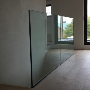 Binnen balustrade vrijstaand glas