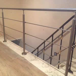 Binnen balustrade met inox staven